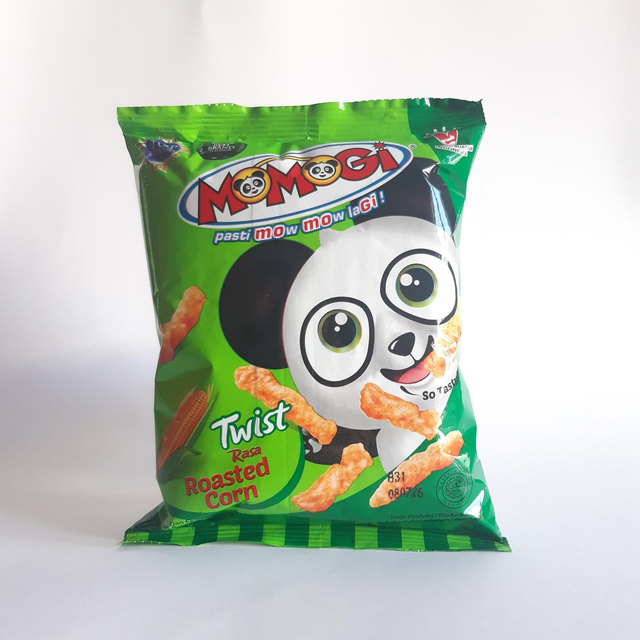 MOMOGI Twist Rasa Jagung Bakar - Twist Saveur Maïs Grillé