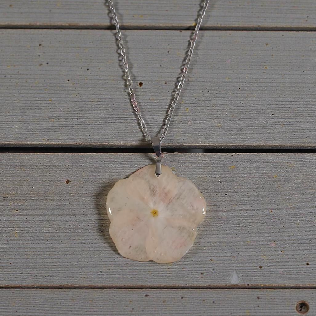 Colgante flor grande 014