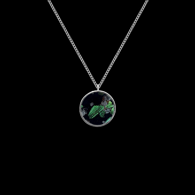 Pendentif Médaille - Sternocera | Vert boréal 7/15