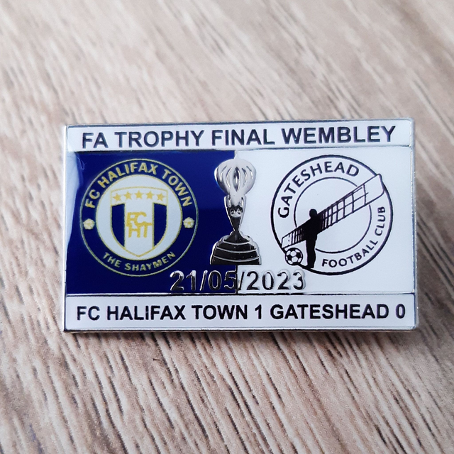FC Halifax Town Post Wembley Enamel Pin Badge 