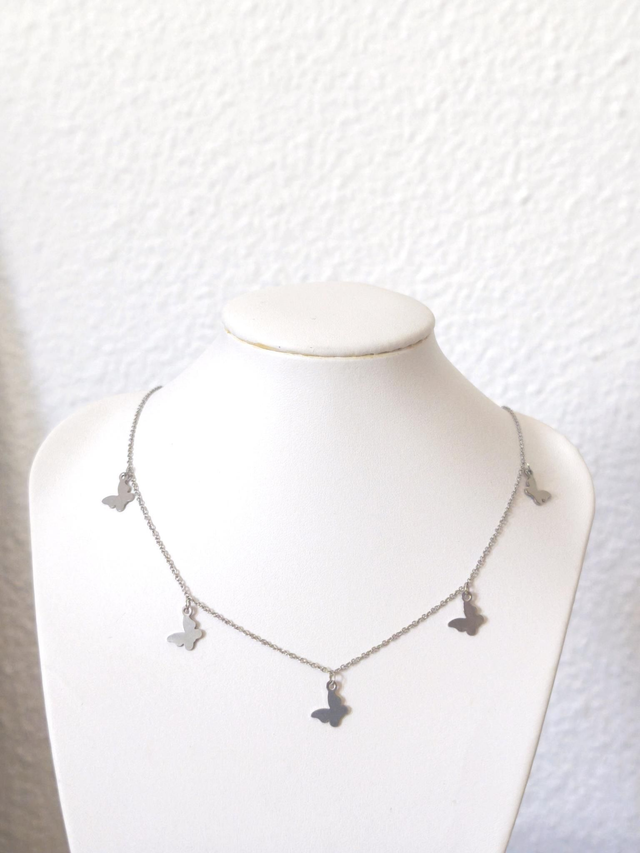 Collier papillons 