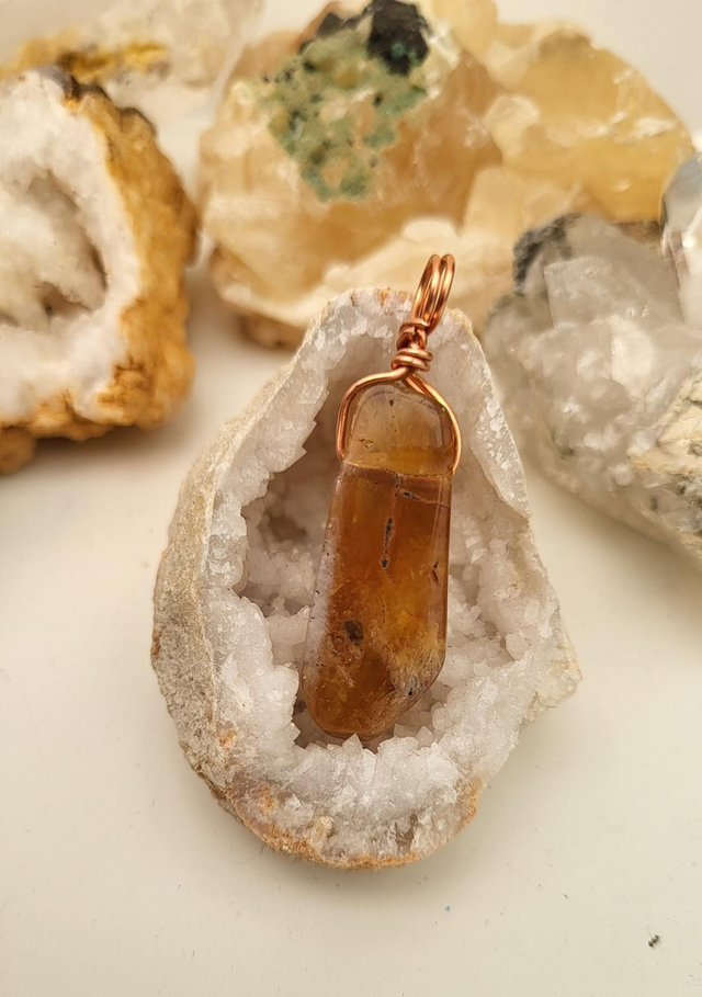 Morganite pendant - small