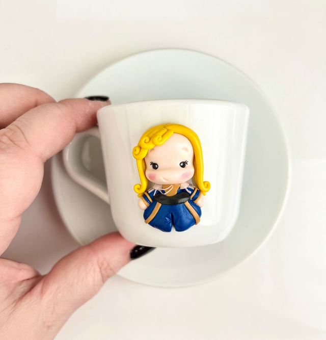 SU ORDINAZIONE - Tazzina da caffè e piattino con personaggio dei cartoni - Lady Oscar