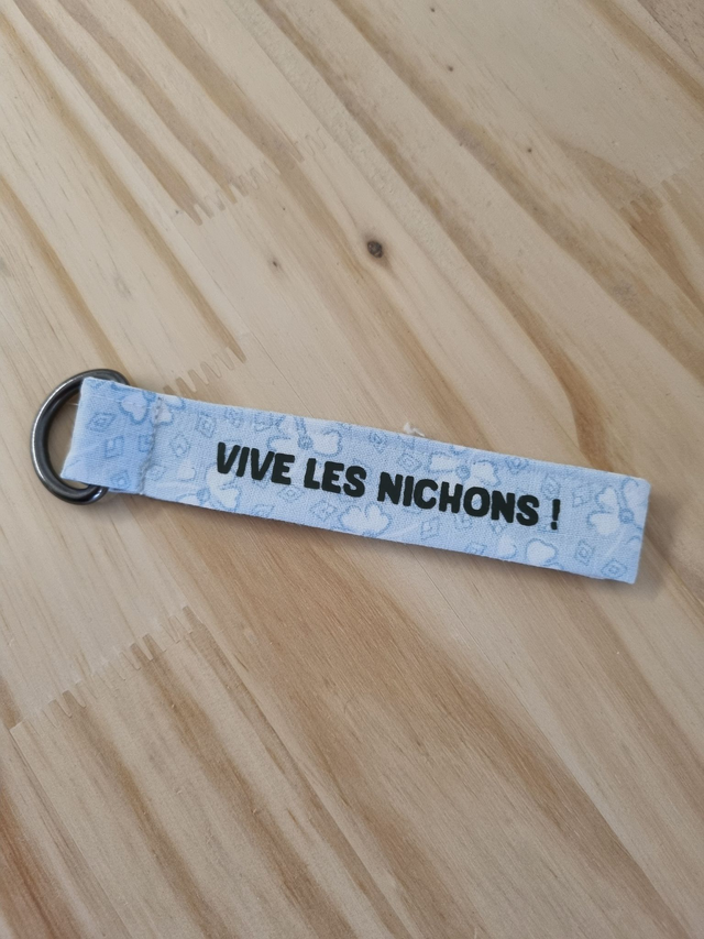 Porte-clé &quot;Vive les nichons !&quot;
