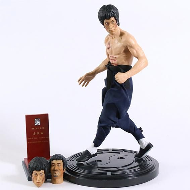 Figura 77th Aniversario Bruce Lee 27cm