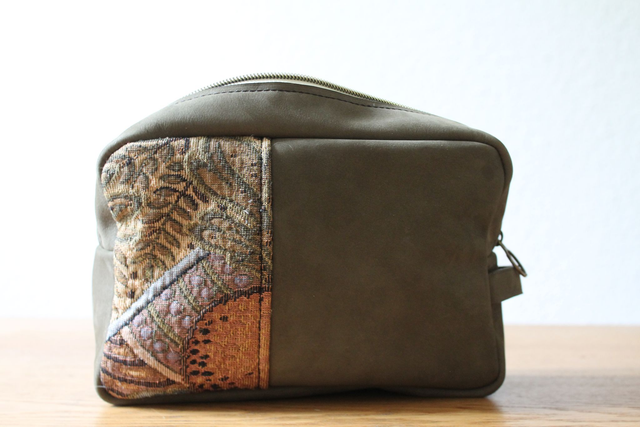 Trousse de Toilette -Claude-