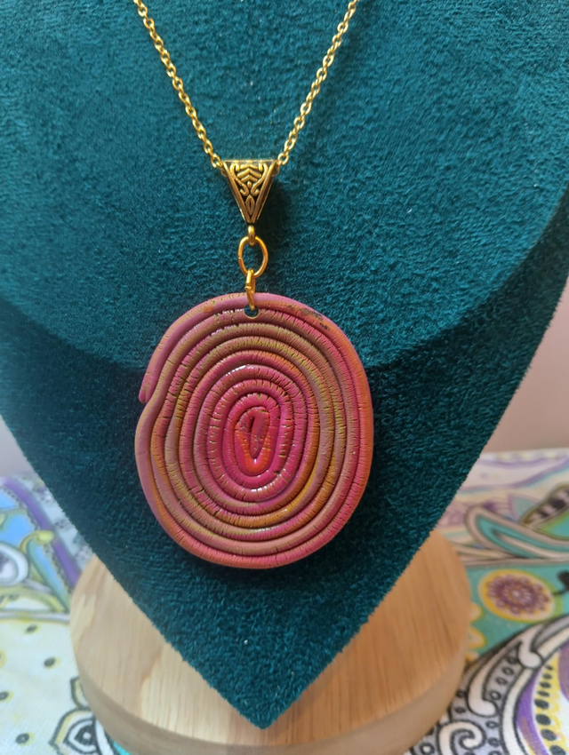 Abstract Spiral Pendant Necklace

