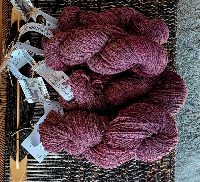 Jacob &amp; Devon closewool 100g hanks