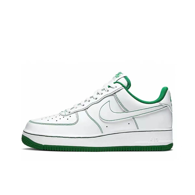 Nike Air Force 1 (Vendu sans la boîte )