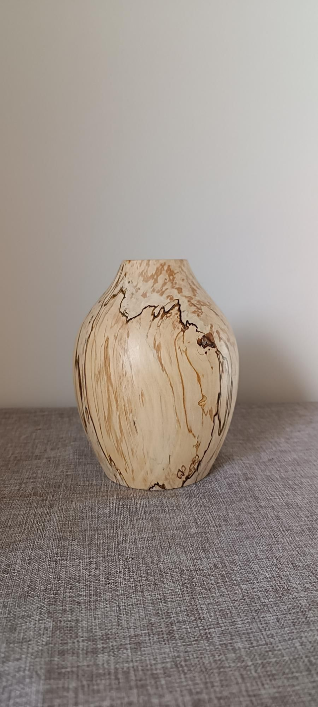Vase en hêtre échauffé