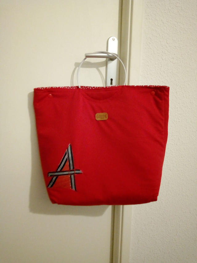  sac fourre tout  en tissu et simili cuir  rouge grande capacité  avec poche arrière zipée		