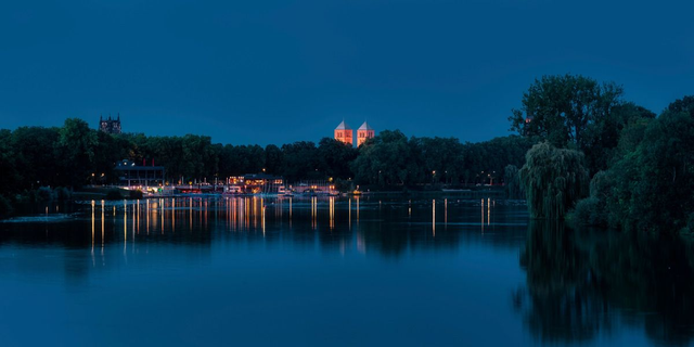 Aasee mit Stadtsilhouette
