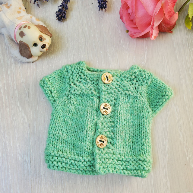 Gilet vert  manches courtes pour poupée Paola Reina ou les chéries de Corolle