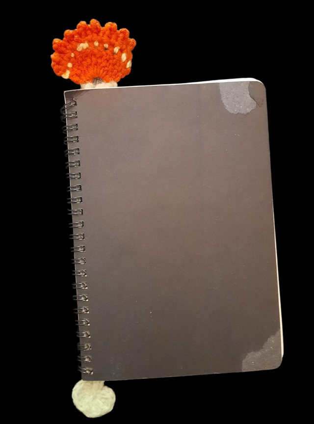 Marque page fleur pressée 