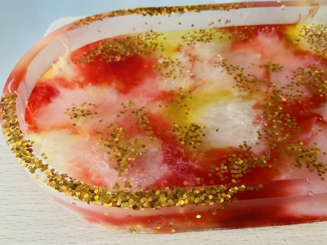 Plateau résine epoxy 22x9x1,8cm orange,jaune et paillettes dorées,NON ALIMENTAIRE