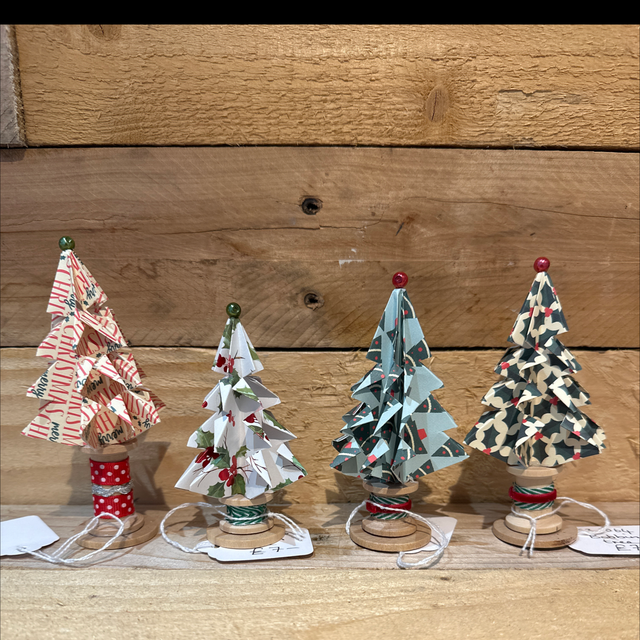 Bobbin Tree - Kirigami