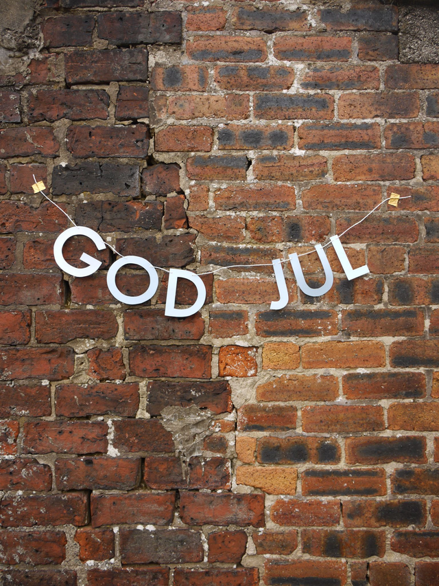 GOD JUL letter banner