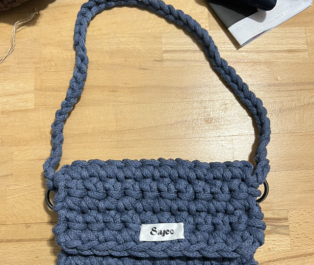 Pochette épaule mini 