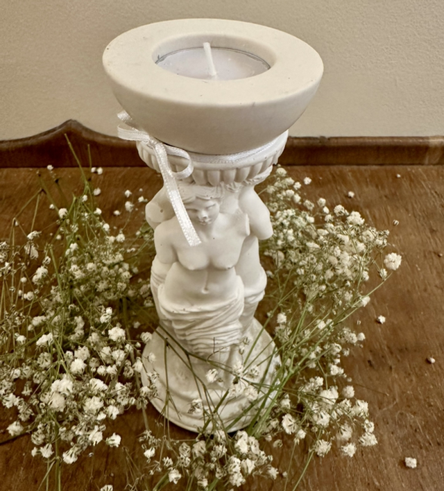 VENUS TEALIGHT HOLDER