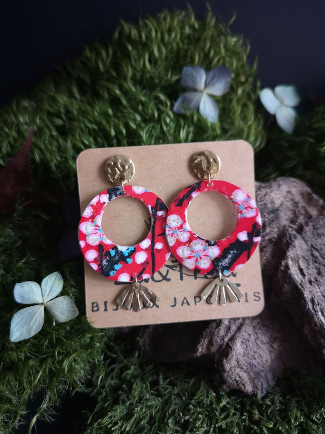 Boucles d'oreilles - puces - papier washi - fleurs de prunier - éventail - laiton - La&Titia