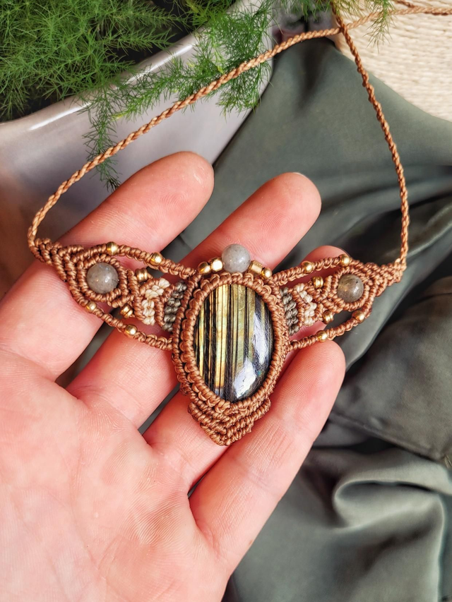 Labradorite et laiton