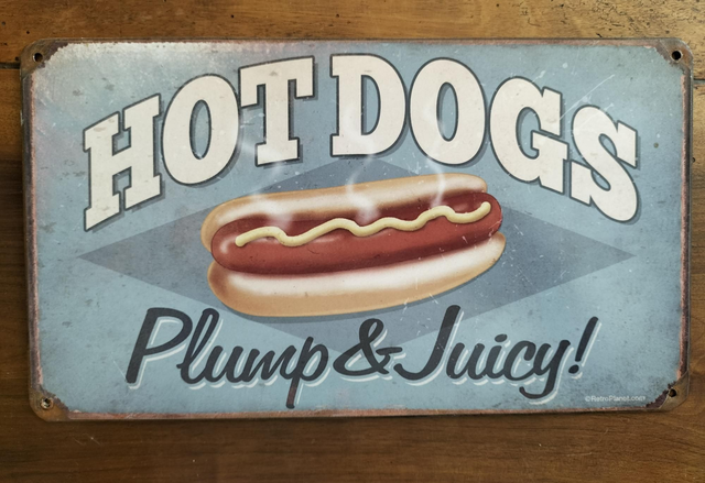 Plaque métal tôle épaisse / Hot dogs / aspect vintage / occasion T.B.E