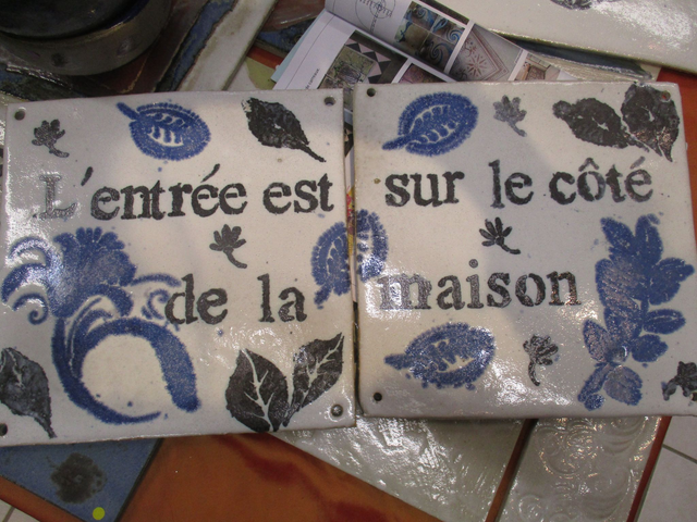 PLAQUE de Maison en N&amp;B - Sur COMMANDE en grès 