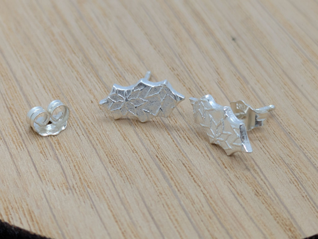 Medium Holly Leaf Earrings