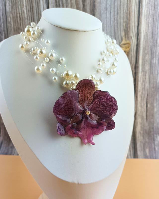 Collier orchidée