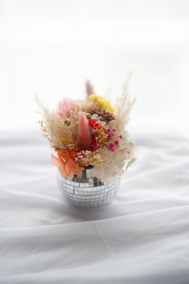 Boule fleurie étincelante 