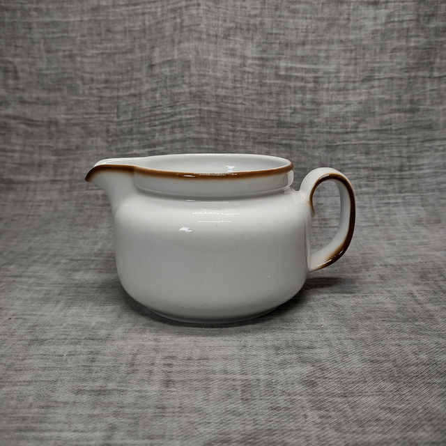 Winterling | Sauskom Juskom (lengte 15,0 cm | hoogte 8,5 cm | diameter 11,0 cm) tijdloze stijl versierd met bruine bies | Vintage