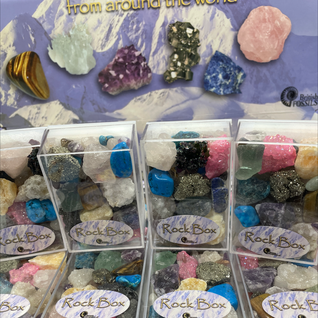 Rocks & minerals mixed box