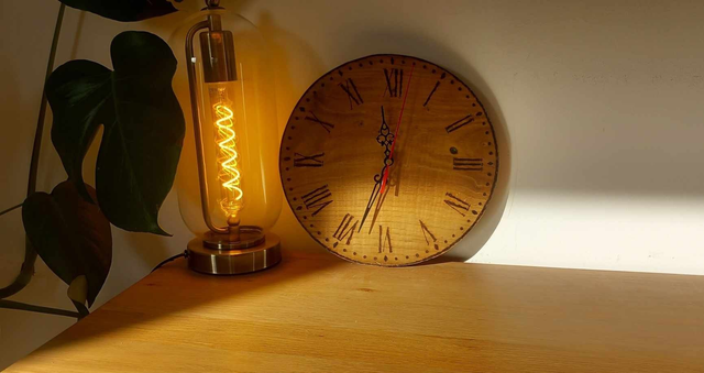 Horloge en chêne 