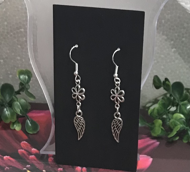 Silver Dangling Earrings- SDE117