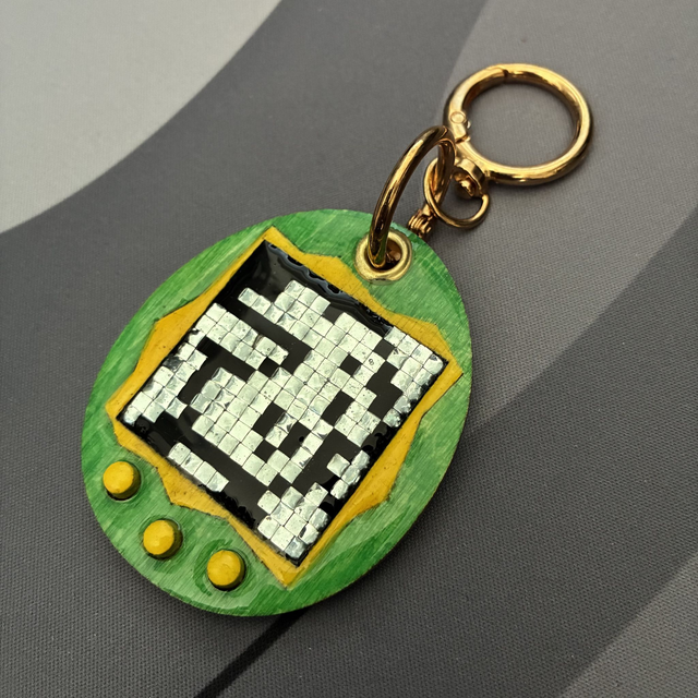 Tamagotchi přívěsek - Pochitchi Green/Yellow