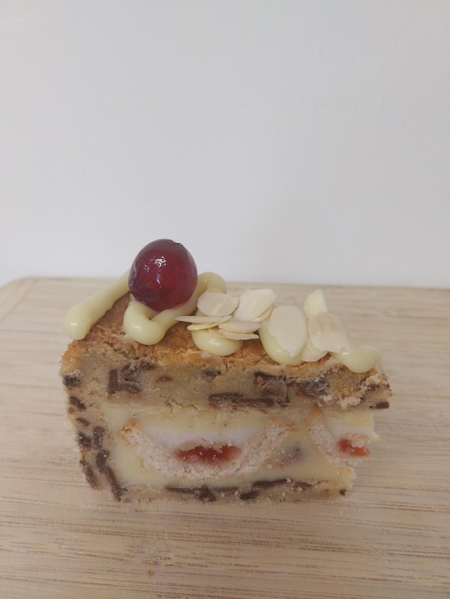 Cherry Bakewell Cookie Pie