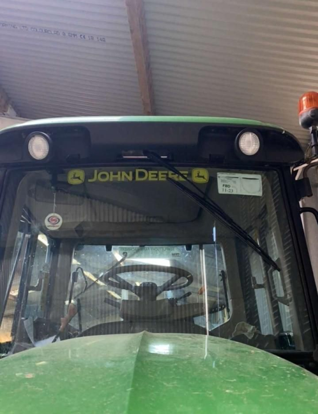 John deere (yellow)