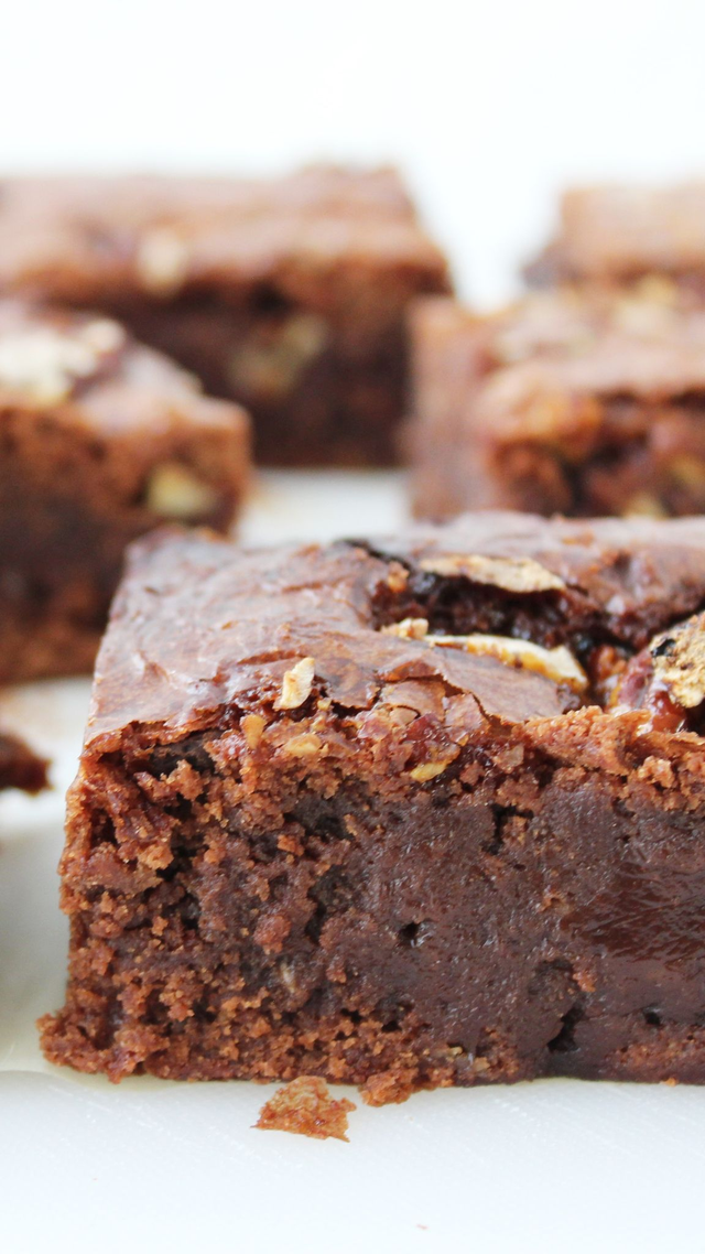 Caramelised Pecans Brownies- Box of 10