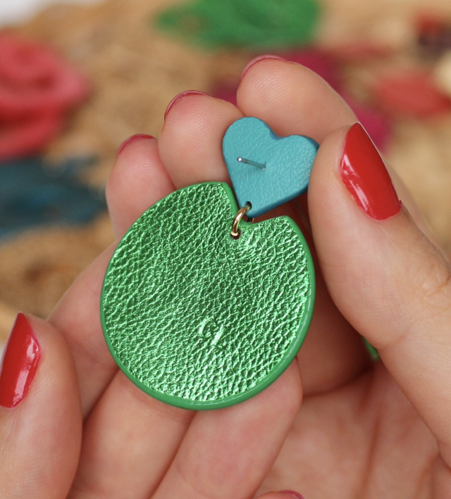 Kira • vert pailleté, bleu métallisé