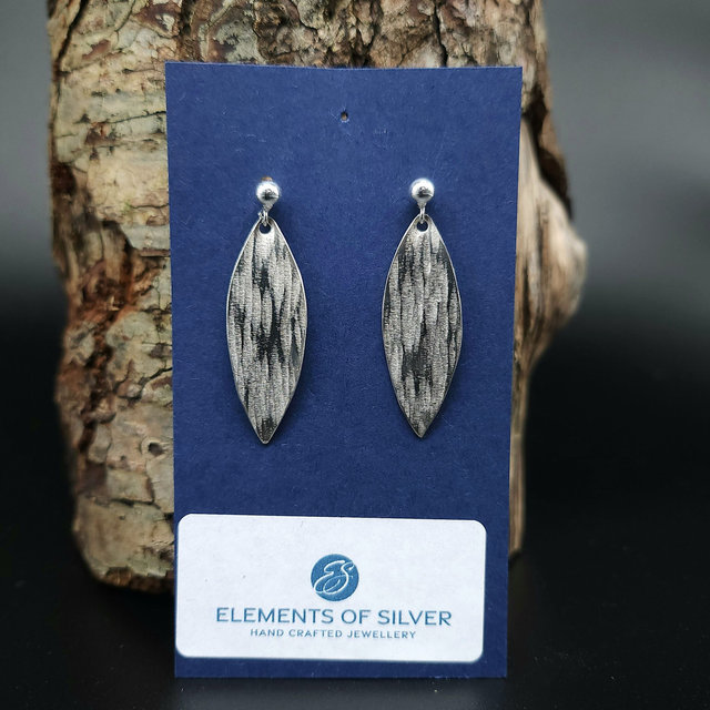 Textured surfboards on studs