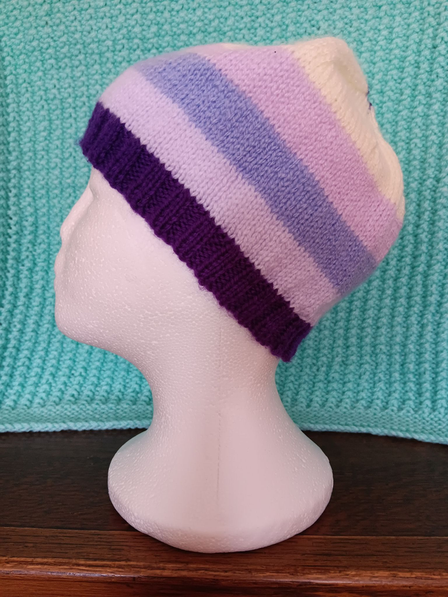 Striped Ladies Beanie Hat (2)