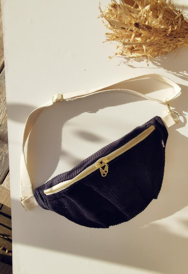 Banane LOUISE velour bleu marine 