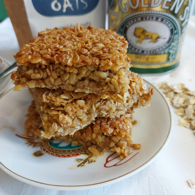 Flap Jack.  6 portions per box. Certified gluten-free organic Oats.