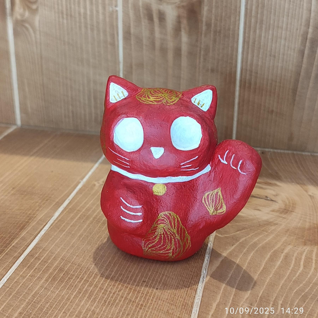 Darumas Maneki Rouge