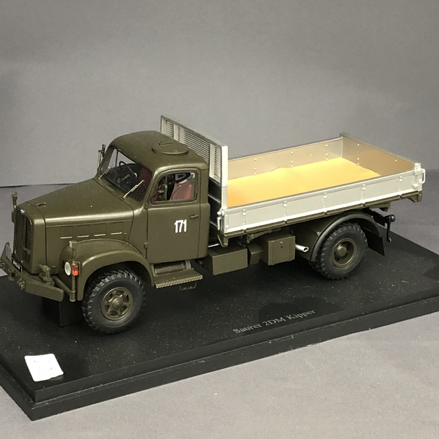 Saurer 2DM Kipper Schweizerarmee ACE / Arwico 1:43 
