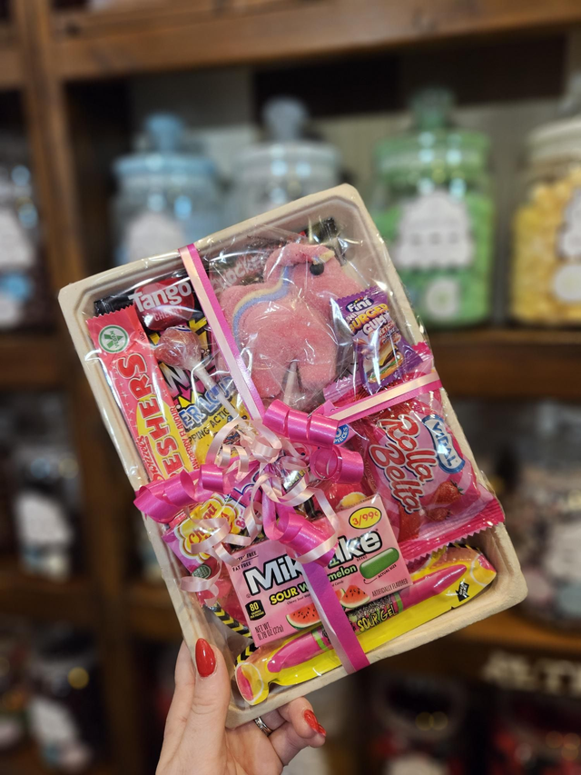 Pink gift tray- small 