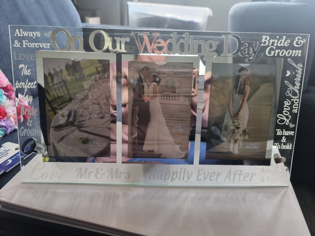 'Our Wedding Day' 4" x 6" Wedding Day 3 Photo Frame.