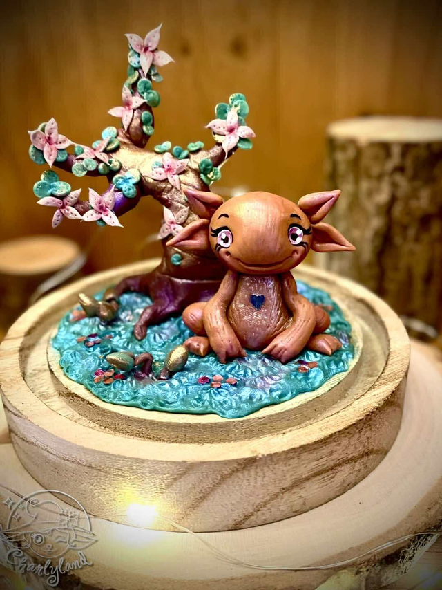 Créature féérique sous cloche