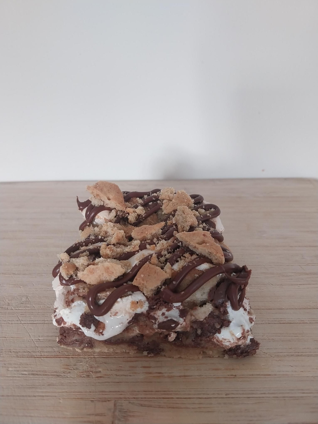 Smores Cookie Bar 