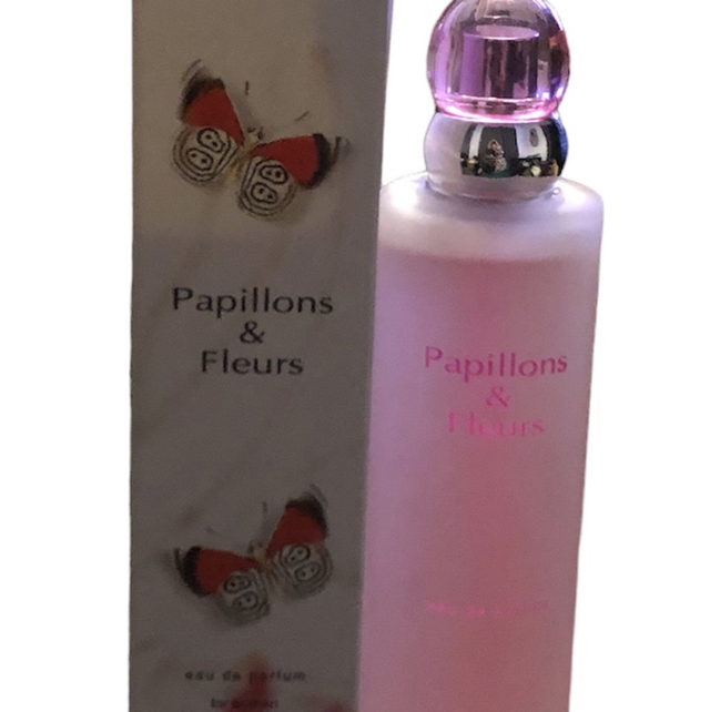 Papillons et fleurs 